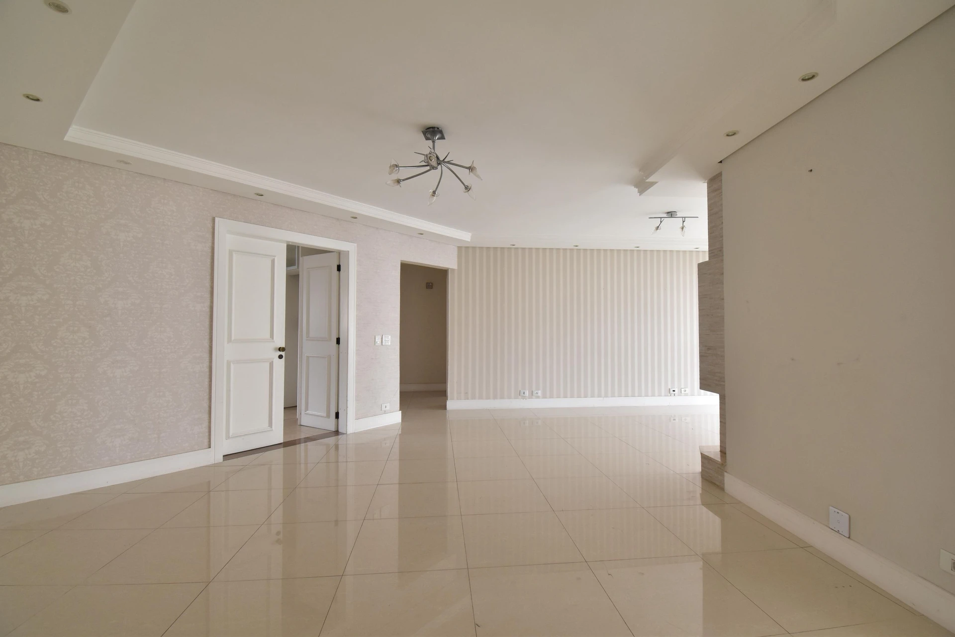 4-bedroom apartment with a jacuzzi — photo 19