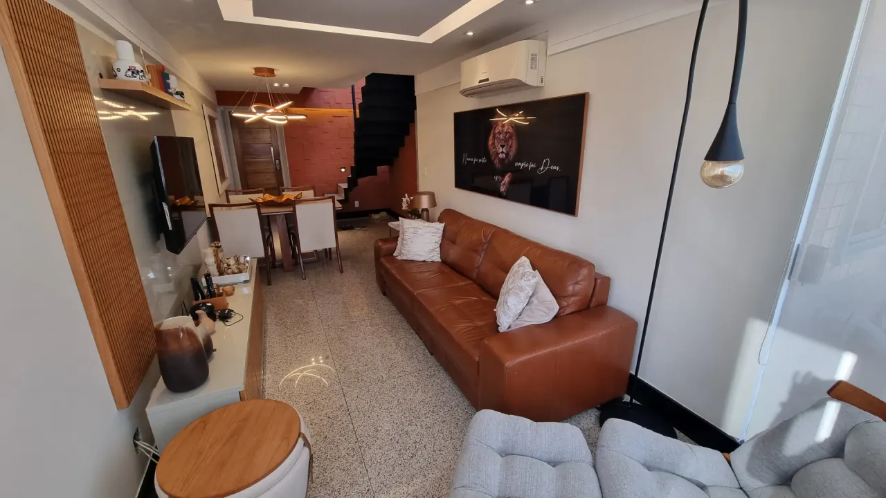 Duplex penthouse apartment with enclosed balcony and 3 bedrooms — photo 8