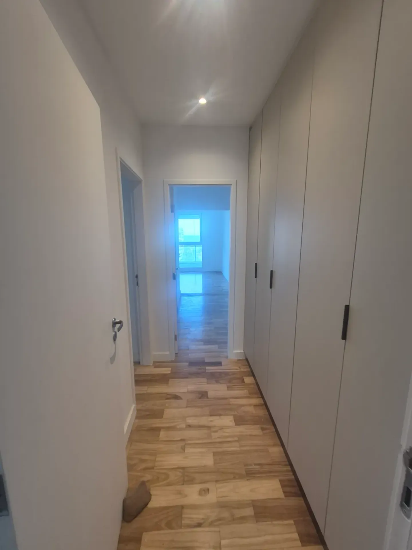 Furnished apartment with 5 bedrooms and shared pool area — photo 33