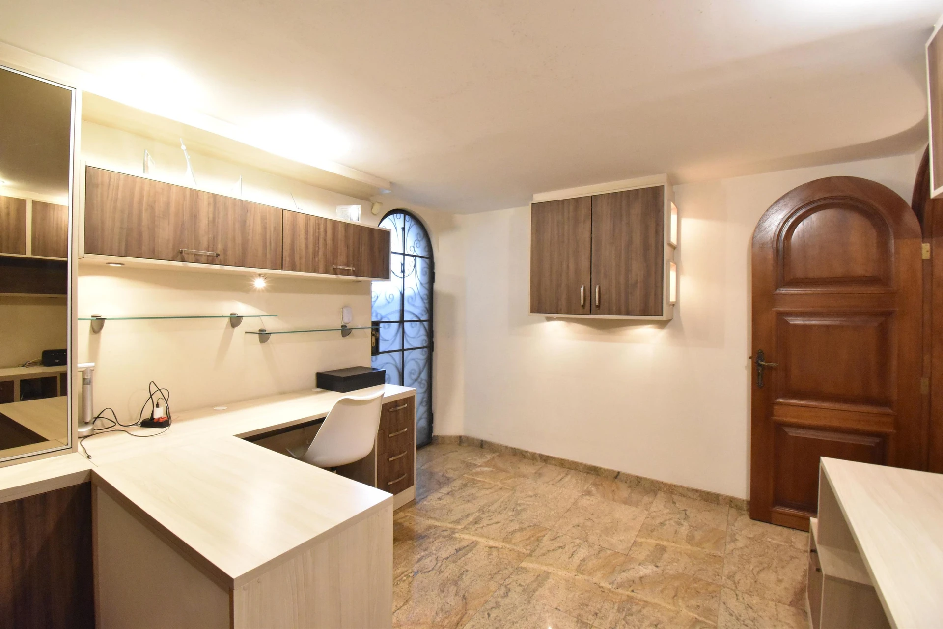 Casa mobiliada com 5 quartos e 3 suítes — photo 86