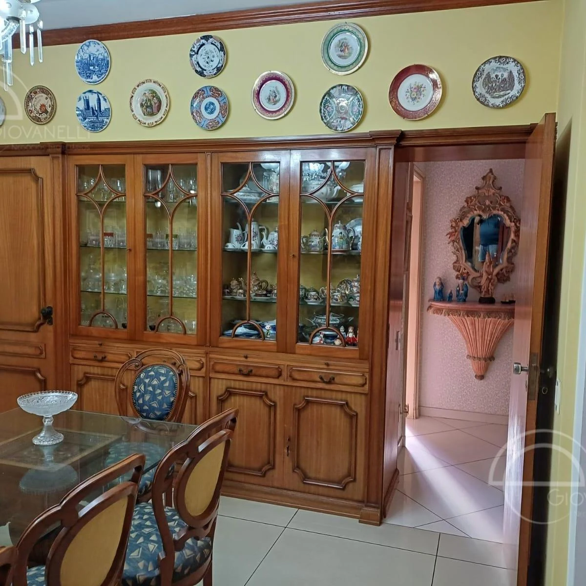 Furnished apartment, 162 m², with a grill on the balcony — photo 16