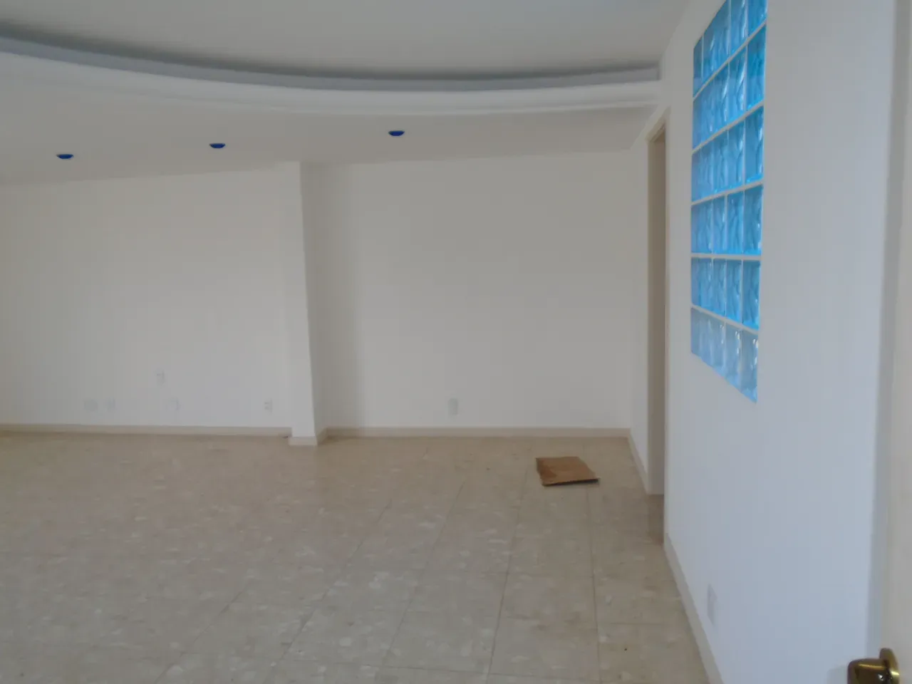 Apartamento, 302 m², com janelas do piso ao teto — photo 12