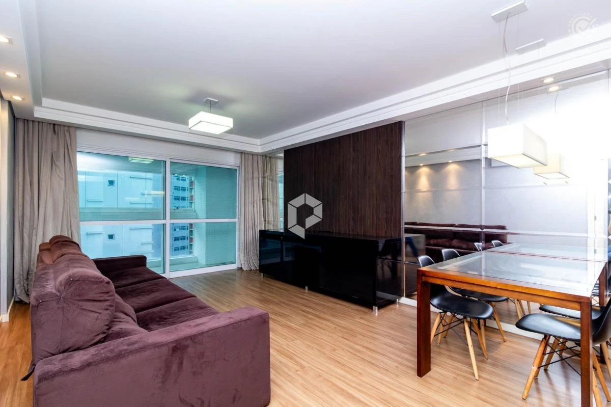 Home office in a 2-bedroom apartment, 97 m²