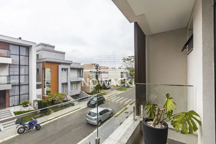 House with 4 bedrooms and 356 m² with integrated kitchen — photo 21