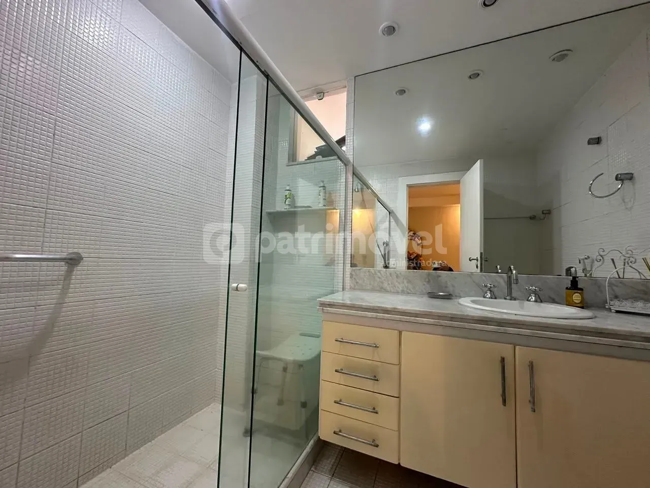 Casa sem mobília com 6 quartos e 9 banheiros — photo 29