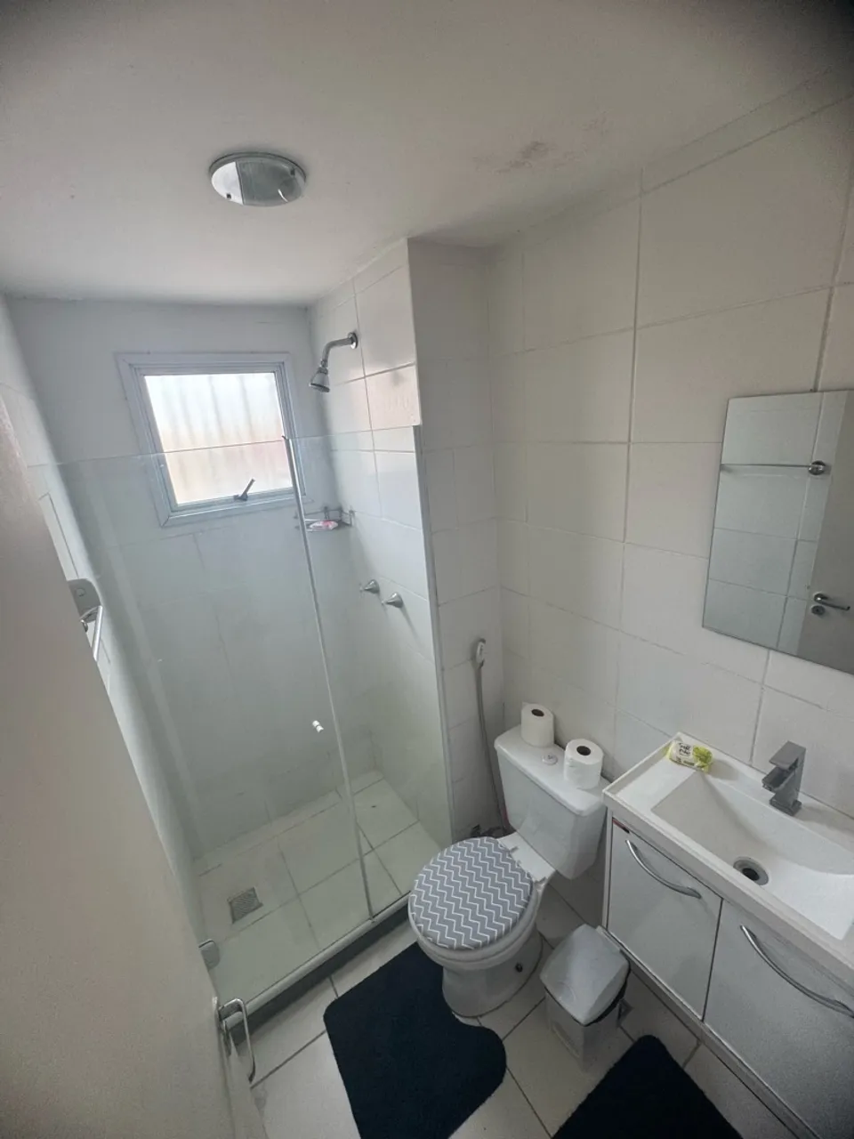 2-bedroom apartment in a building with a gym — photo 15