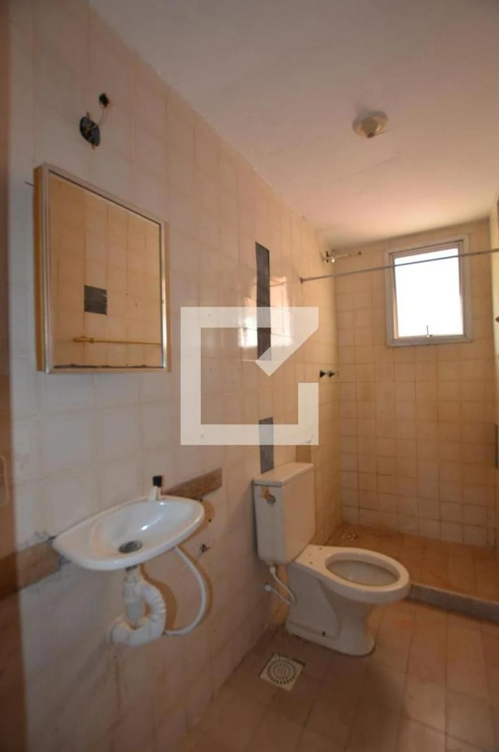 Квартира з 2 спальнями та 1 ванною і 2 місцями — photo 30