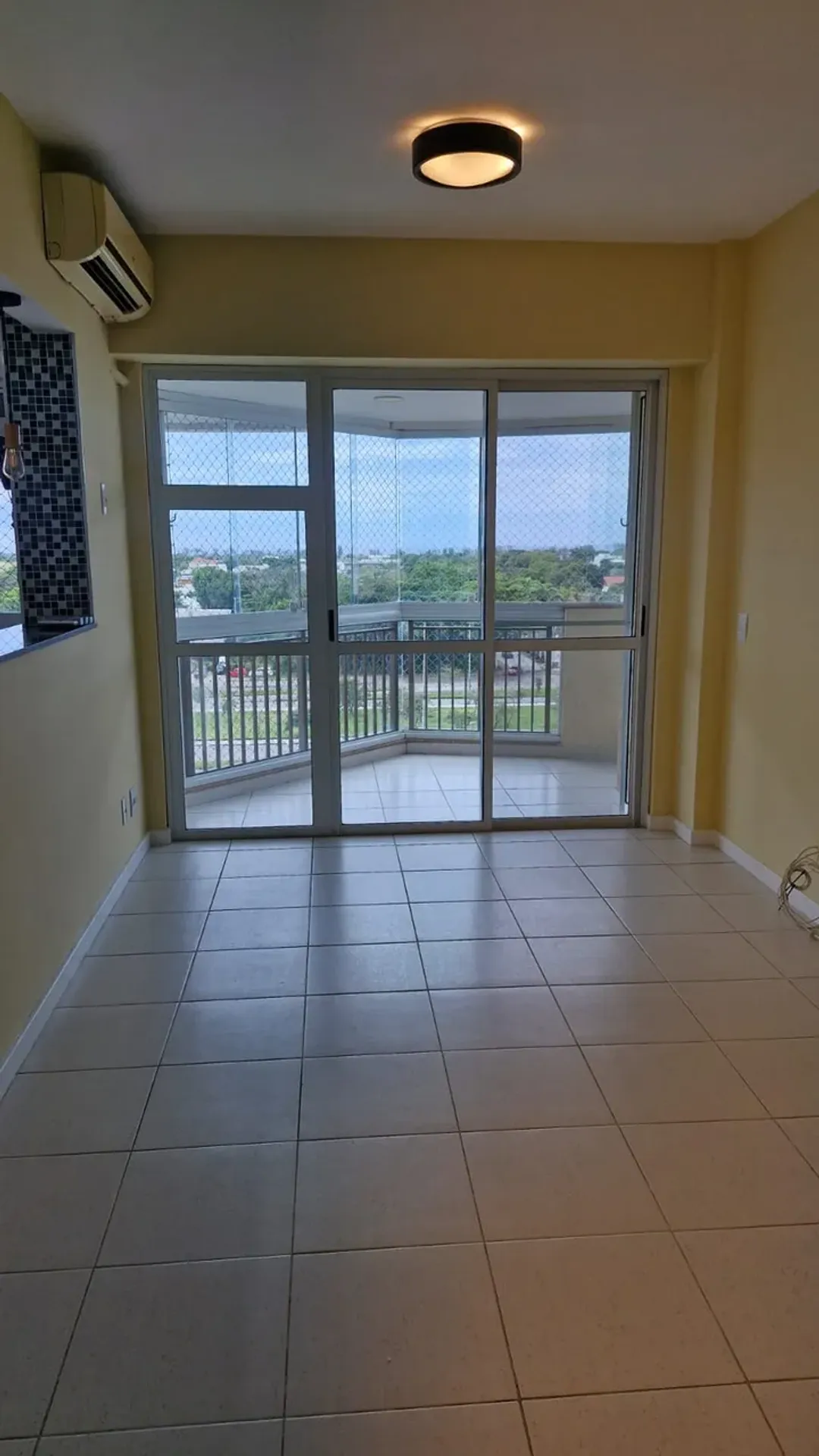 Apartment, 68 m², with a glass-enclosed balcony — photo 12