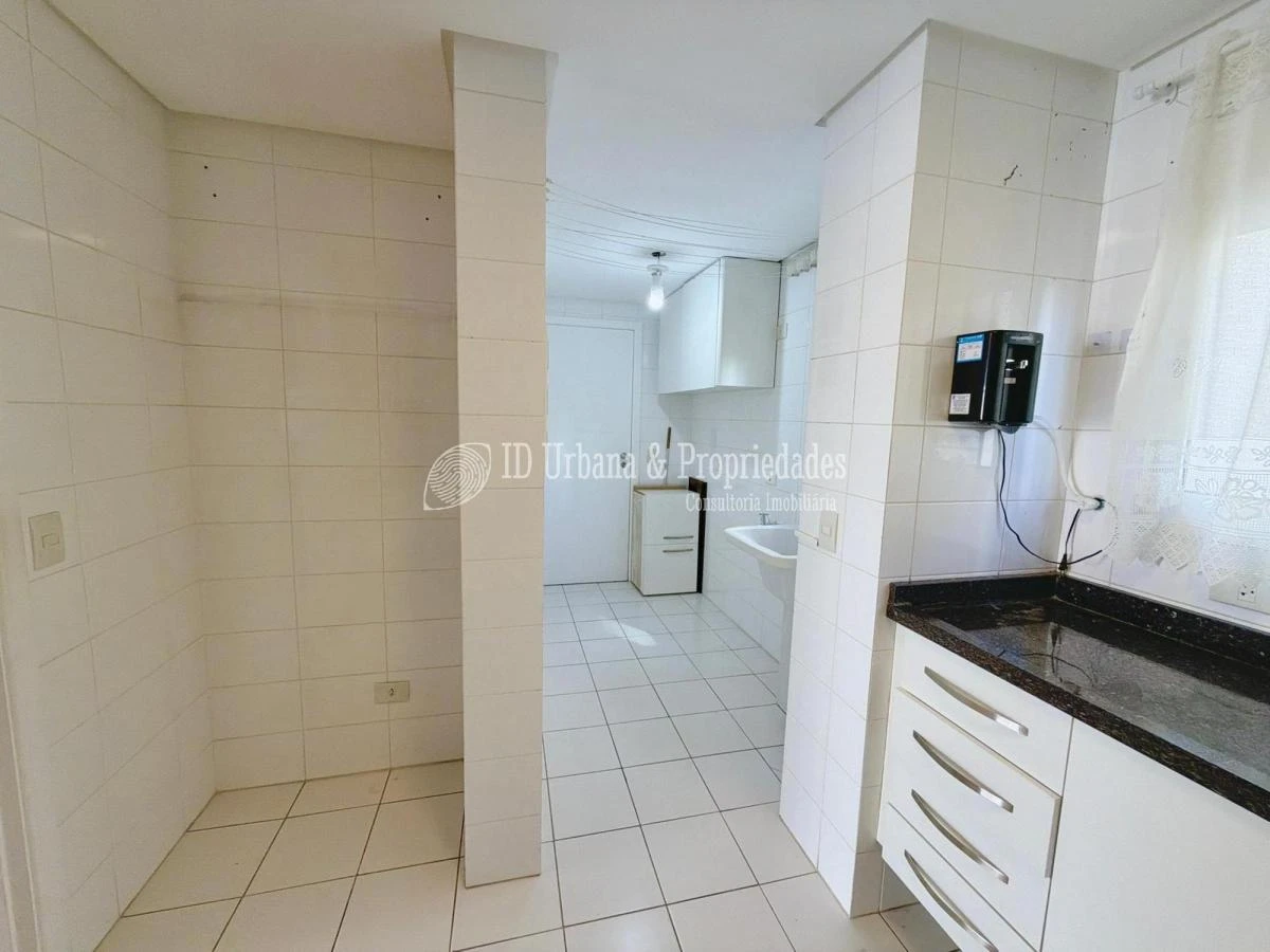 3-bedroom apartment in a building with a pool — photo 17