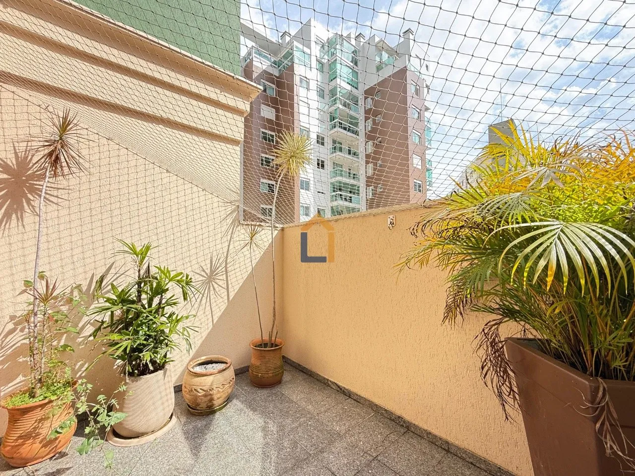 3-bedroom apartment with a washing machine in Curitiba — photo 66