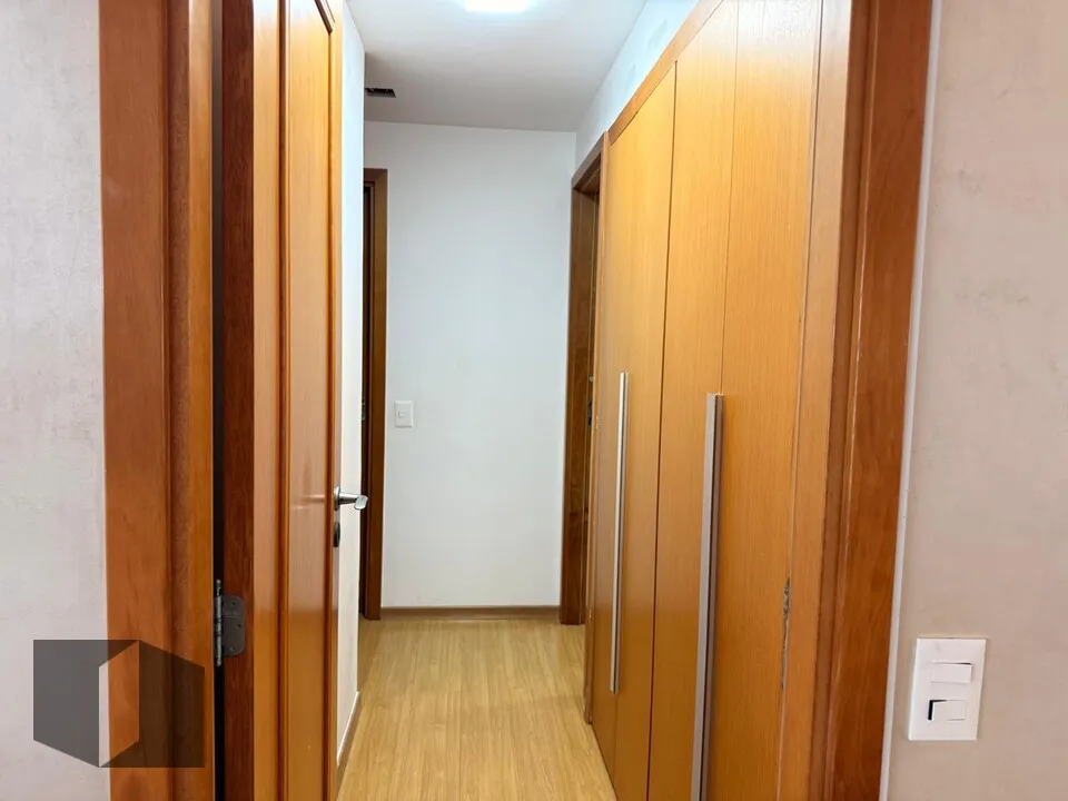 Furnished penthouse with 4 bedrooms and 3 bathrooms — photo 19