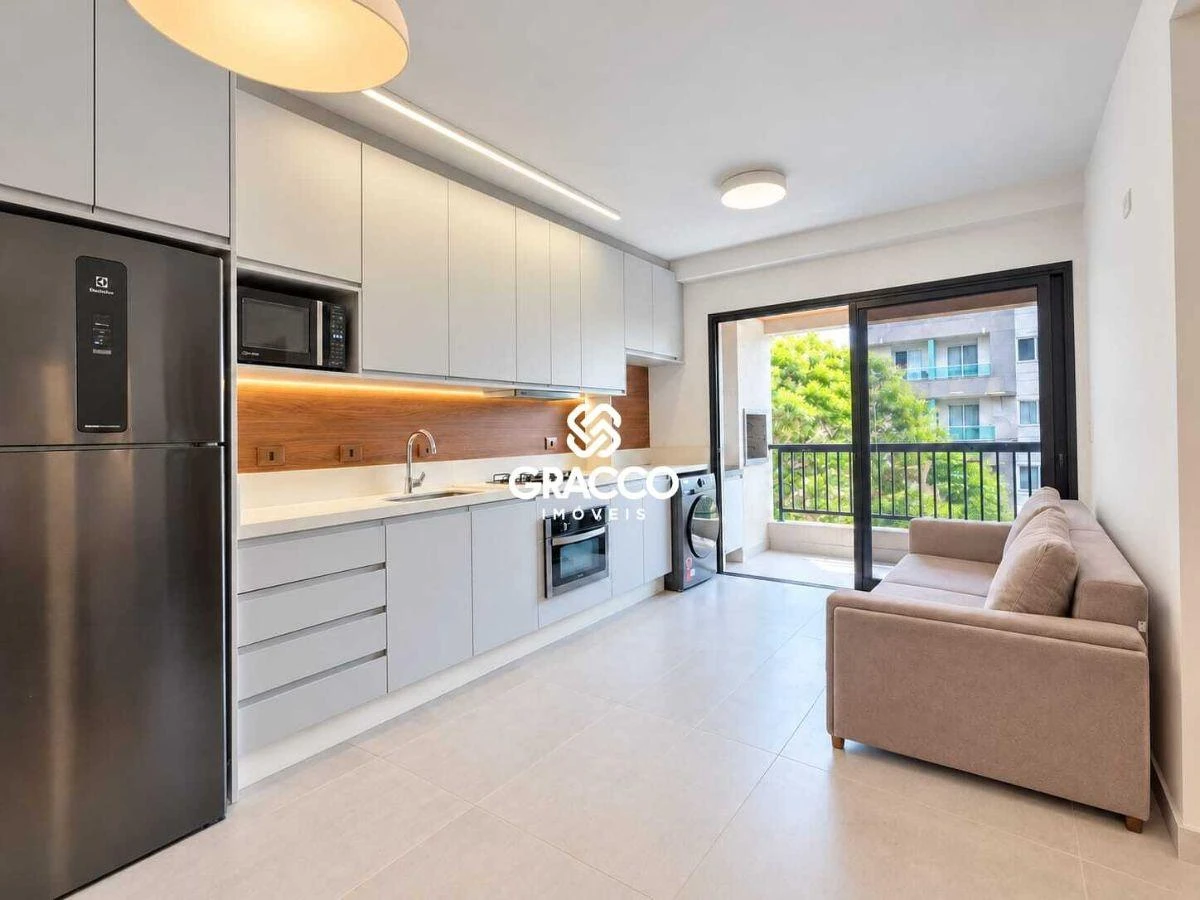 Apartamento de 2 quartos com varanda envidraçada, Bom Retiro