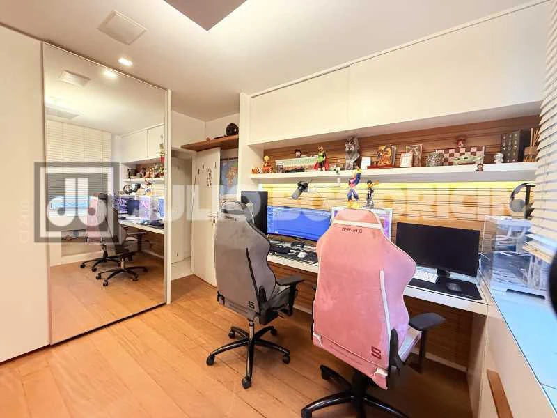 Apartamento de 4 quartos com 195 m² e cozinha americana — photo 15
