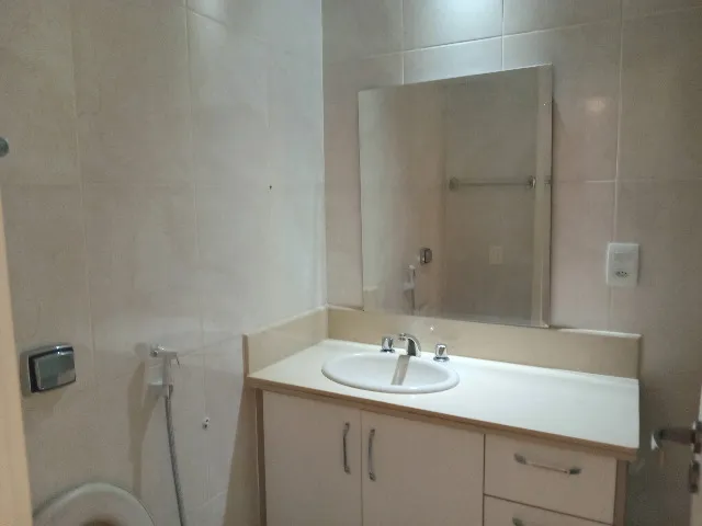 60 m² apartment with a walk-in closet and a home office — photo 6
