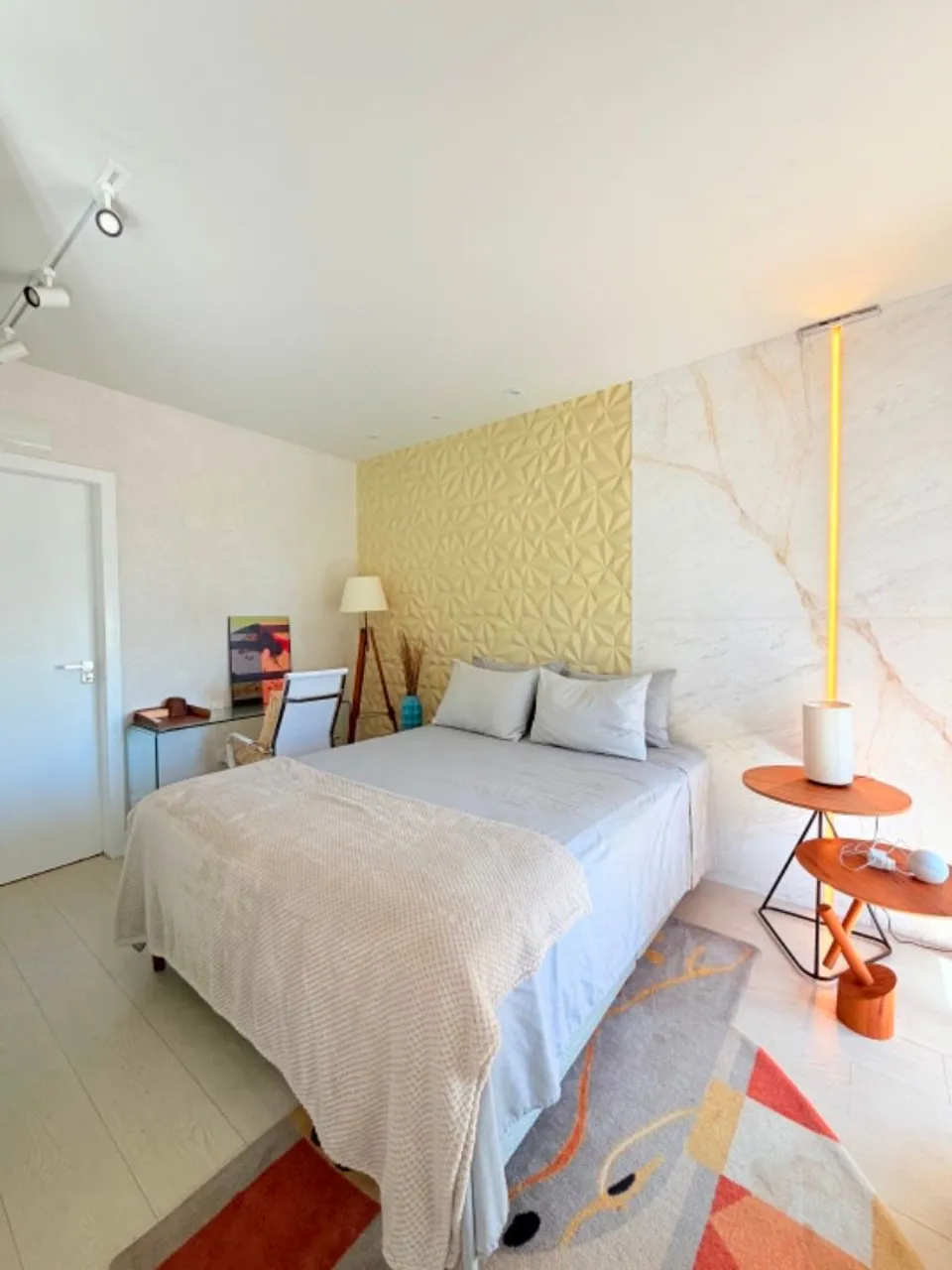 Apartamento amueblado con escritorio de trabajo y 57 m² — photo 18