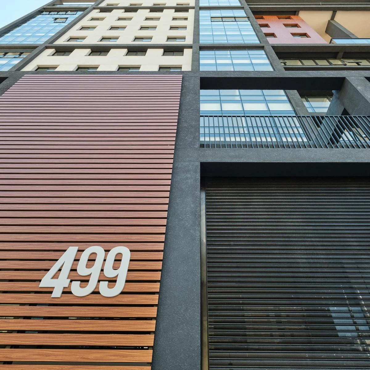 Floor-to-ceiling windows in a one-bedroom apartment, 45 m² — photo 17
