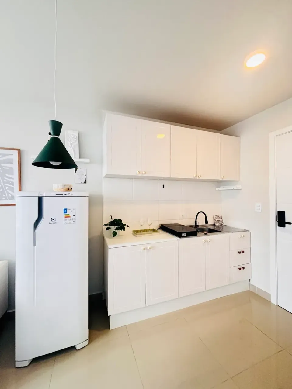 Apartamento amueblado de 1 dormitorio con home office — photo 21