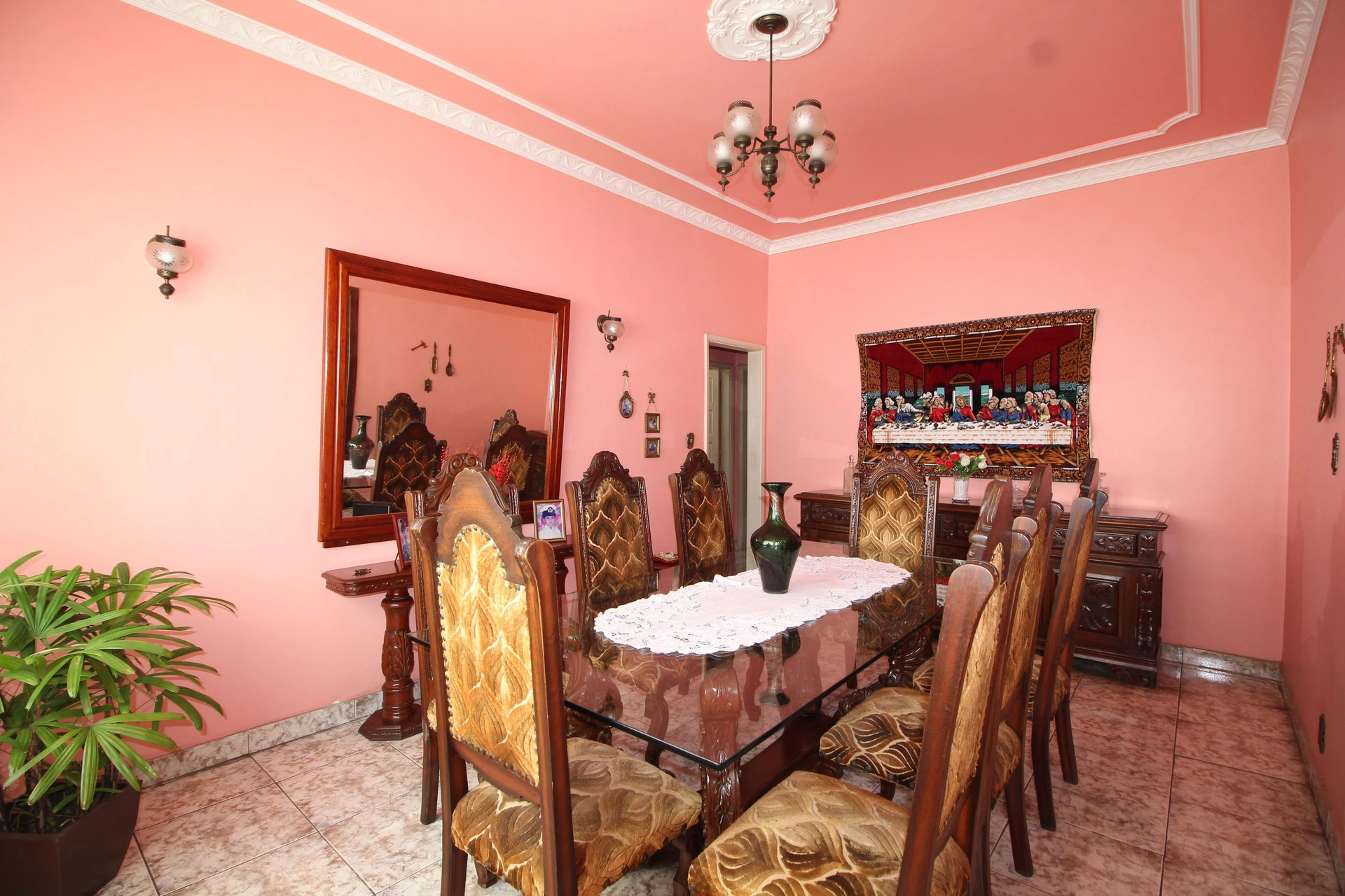 Furnished 3-bedroom house with a private garden — photo 42