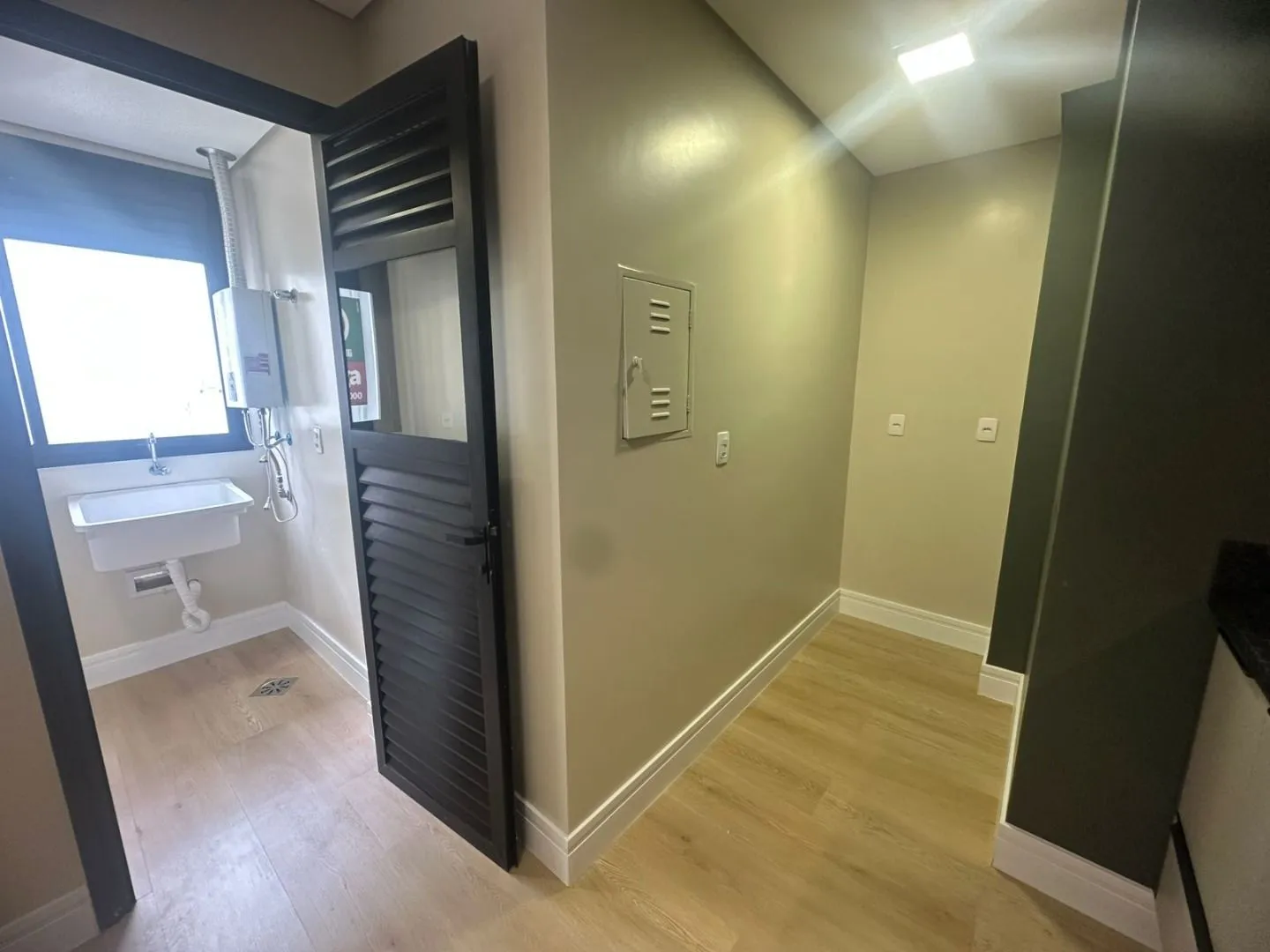 2-bedroom apartment with a water view in Florianópolis — photo 12