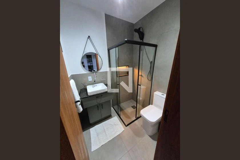 Furnished studio, 37 m², with a washing machine — photo 17
