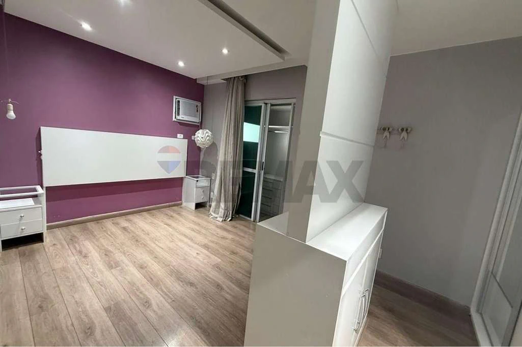 Furnished 246 m² apartment with 4 bedrooms and balcony — photo 6