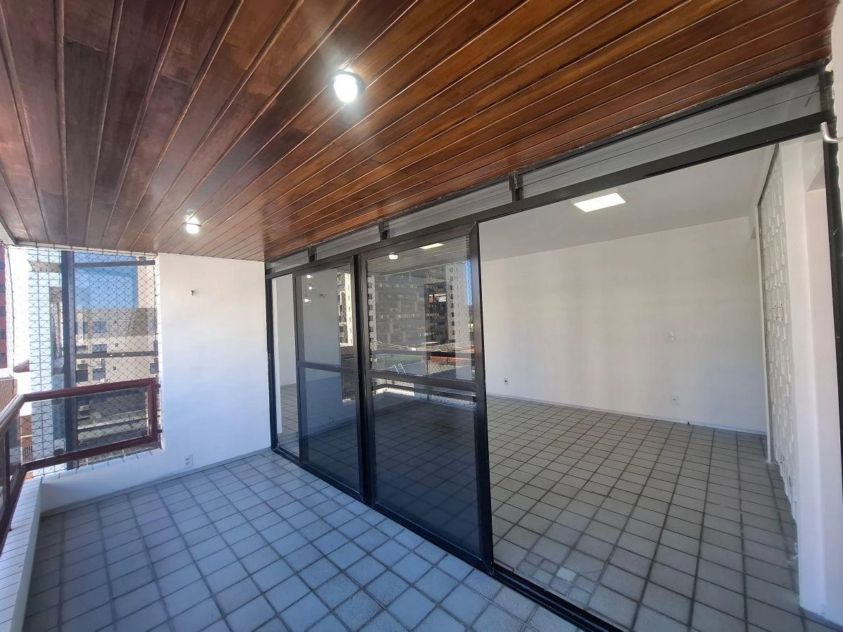 Гардеробная и 4 спальни: квартира 146 м²