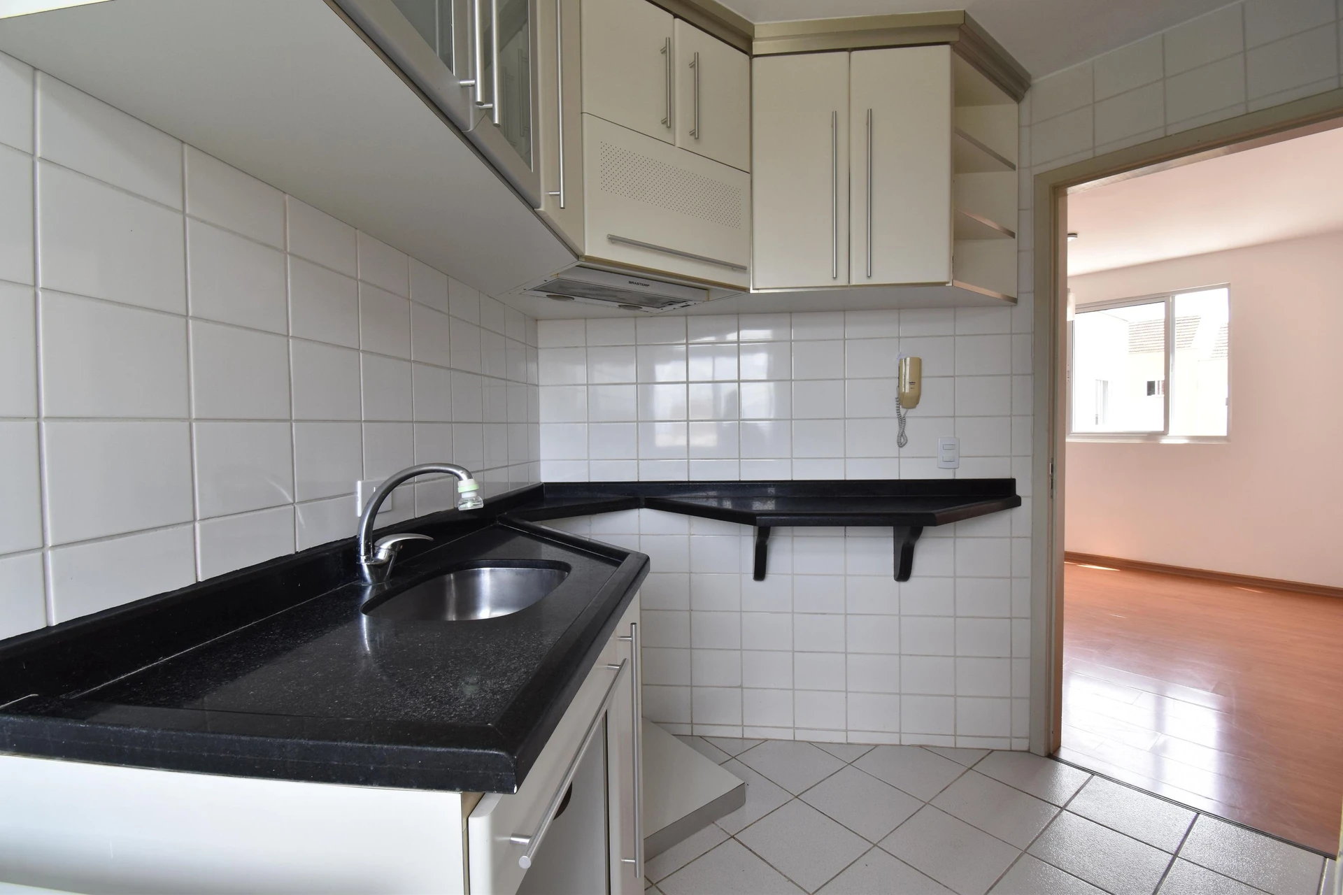 Wood or laminate floors in a 3-bedroom apartment, 53 m² — photo 18
