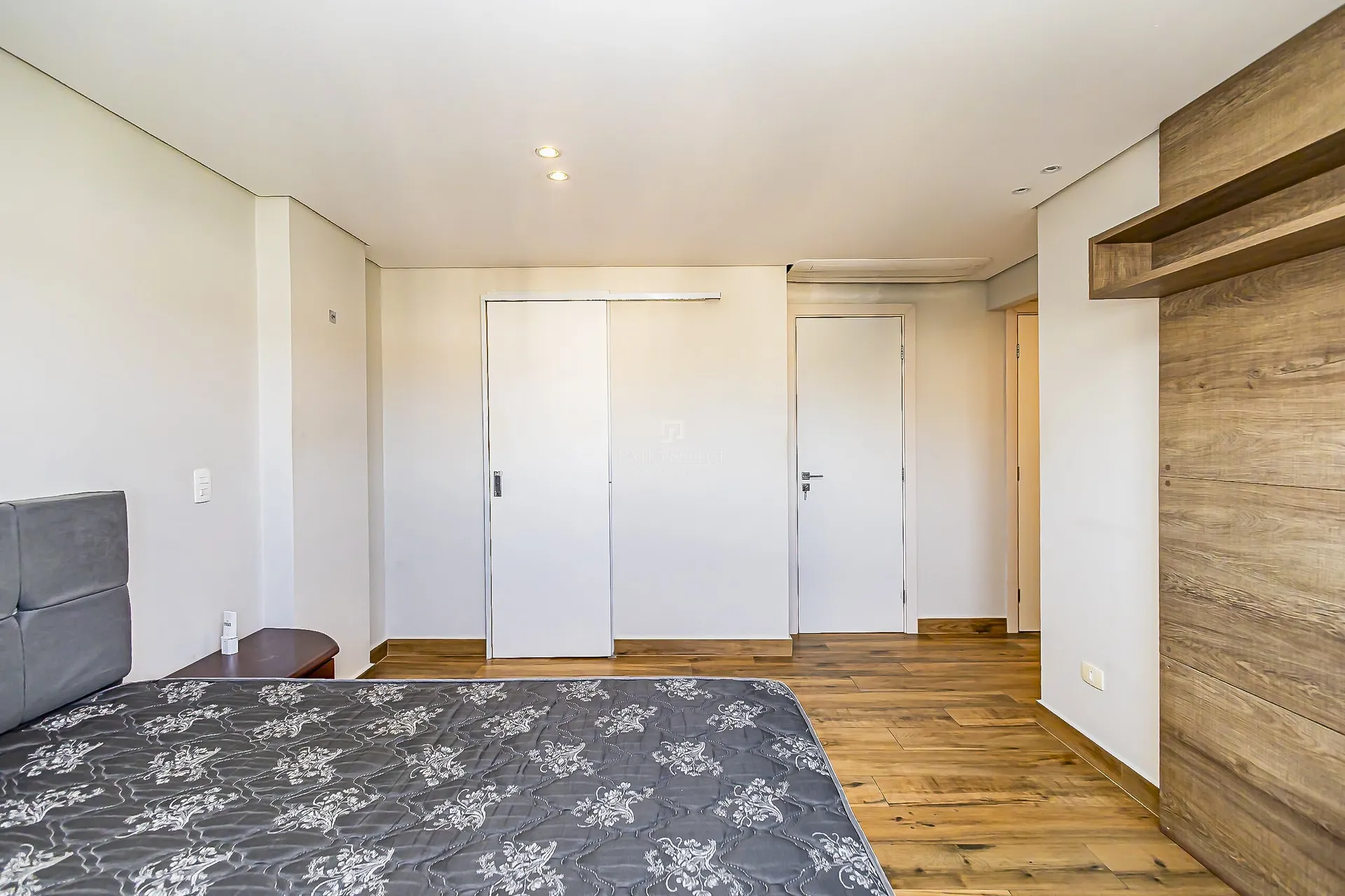 Ванна и 2 спальни: квартира 412 м² — photo 46