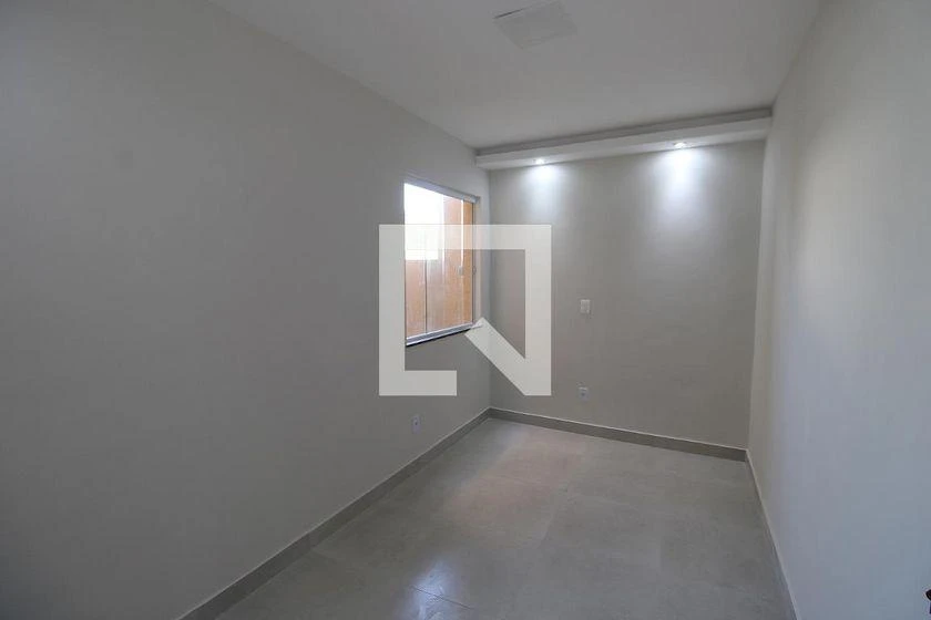 Apartamento com 2 quartos, 1 banheiro e cozinha integrada — photo 11