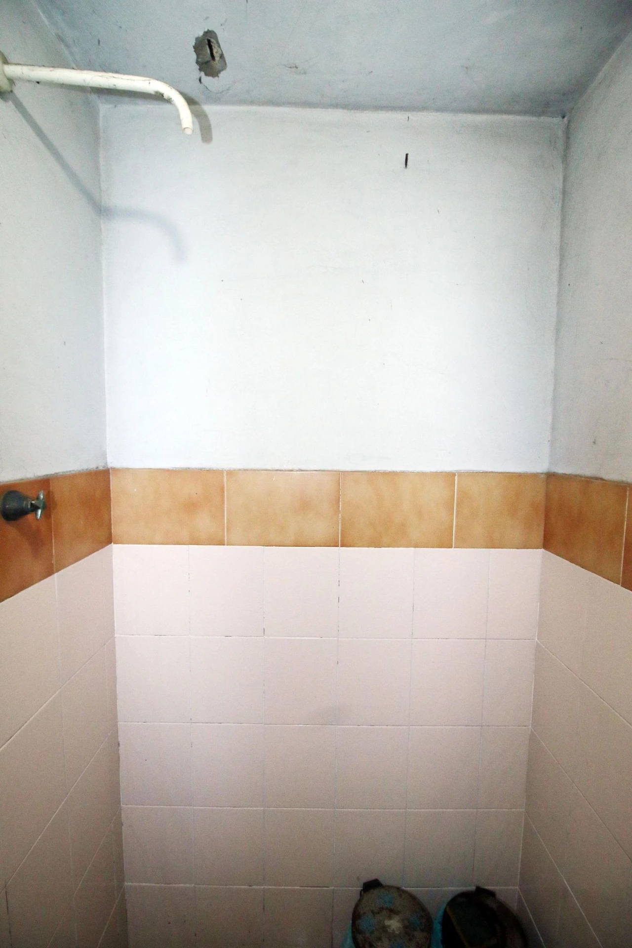 Jacuzzi in a 3-bedroom house, 200 m² — photo 51