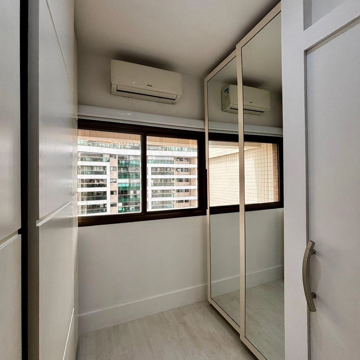 Furnished 150 m² apartment with 2 en-suite bedrooms — photo 16