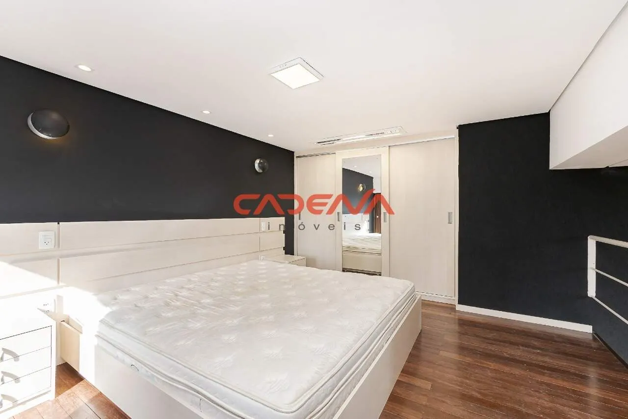 One-bedroom apartment with a bathtub — photo 3