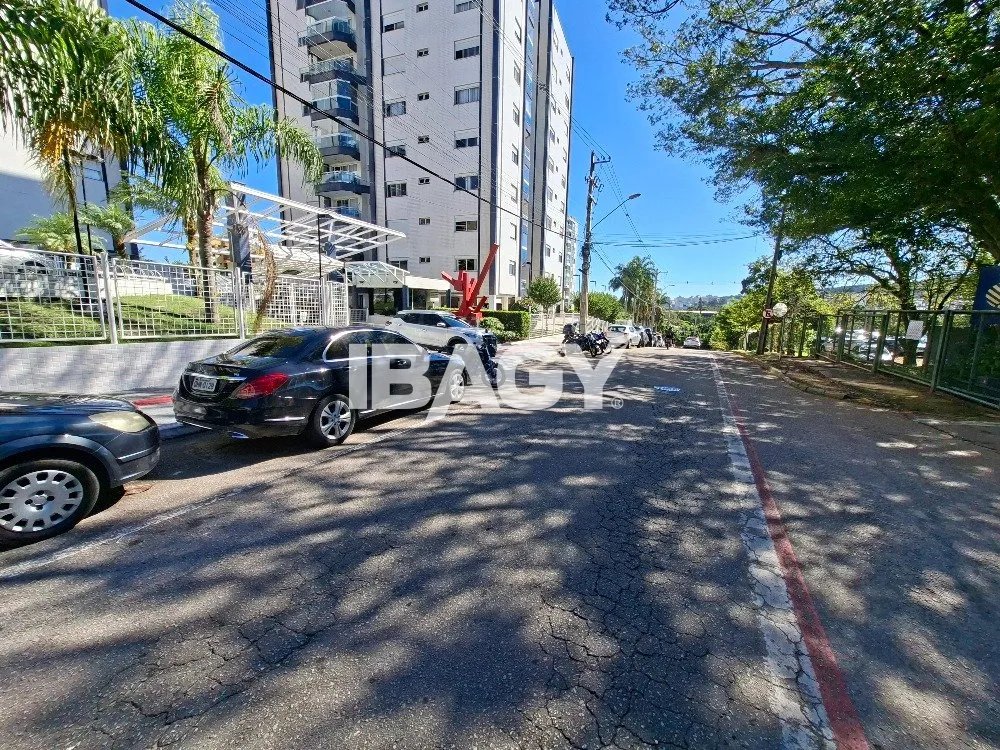 Затишна мебльована квартира з 3 спальнями та кухнею — photo 48