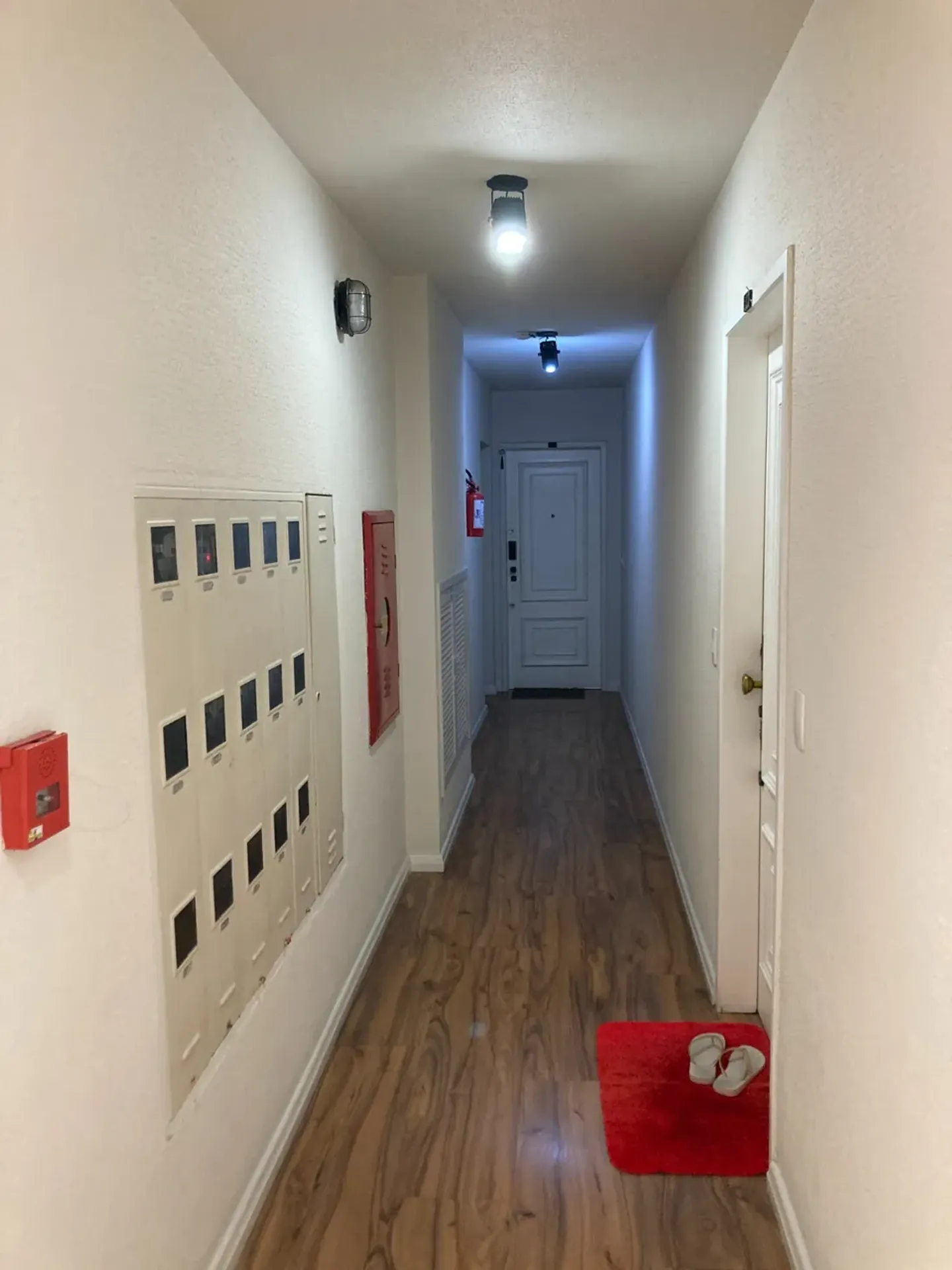 Apartamento de 2 dormitórios com cozinha separada 152 m² — photo 19