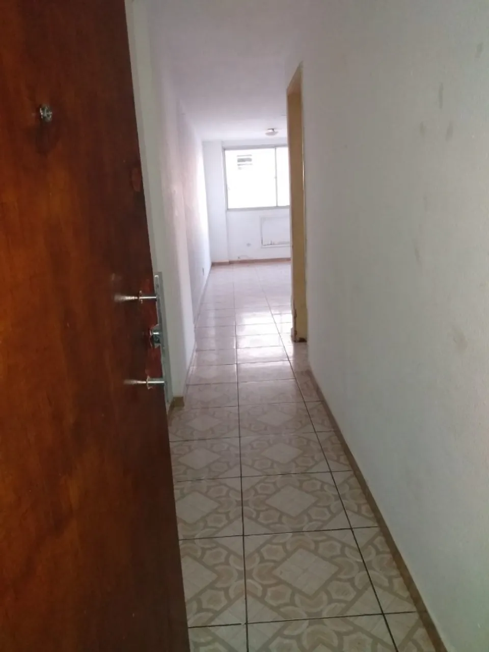 2-bedroom apartment in a building with a pool — photo 4