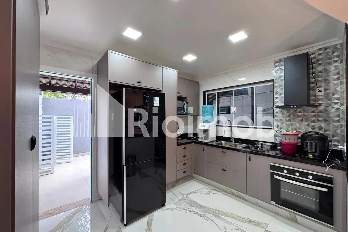 Furnished house with 5 bedrooms and 5 bathrooms — photo 7