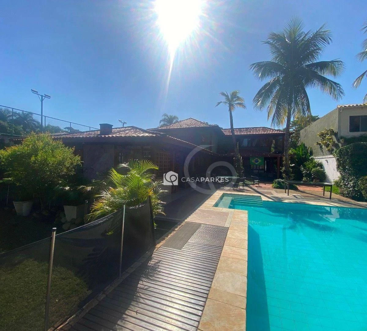 Casa com 5 quartos e 5 banheiros, 570 m², cozinha a gás — photo 16