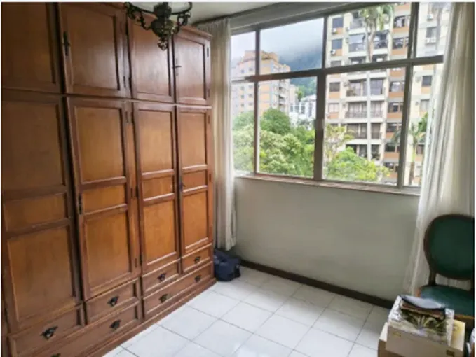 3-bedroom apartment with a mountain view in Rio de Janeiro — photo 10