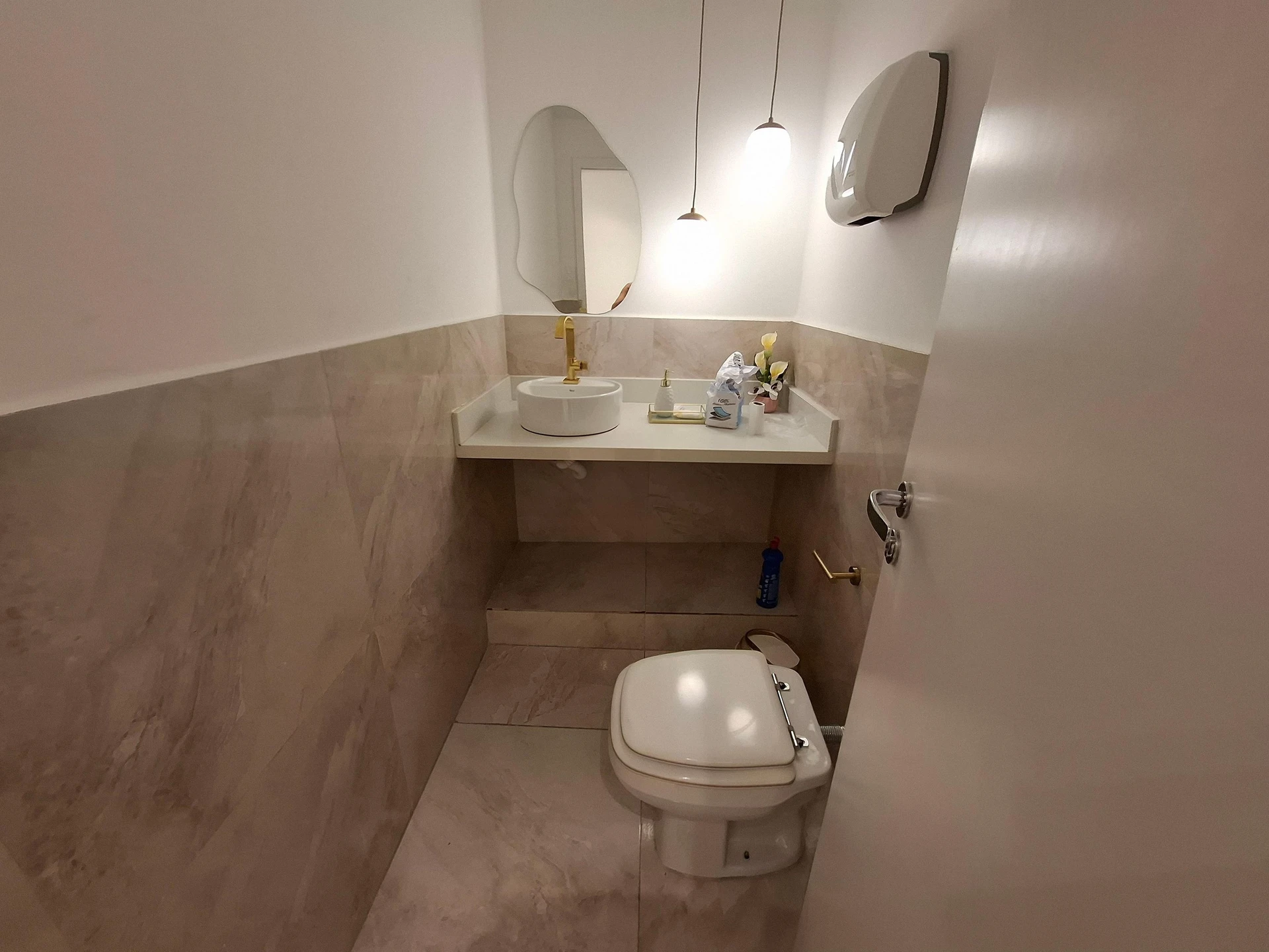 Studio, 32 m², with a home office — photo 16