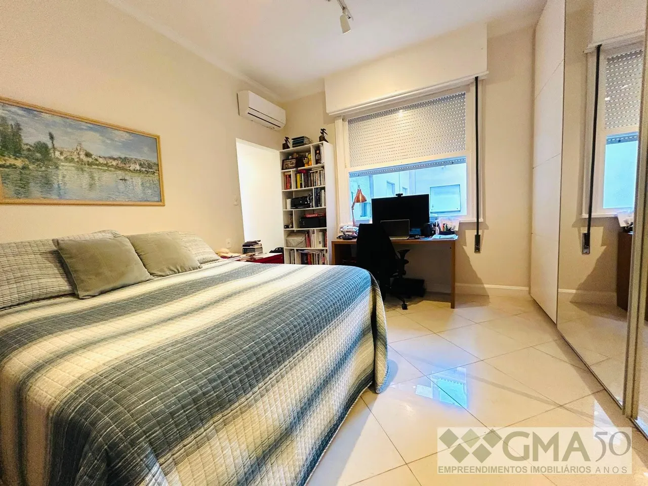 Apartamento com cozinha fechada e fogão a gás — photo 7
