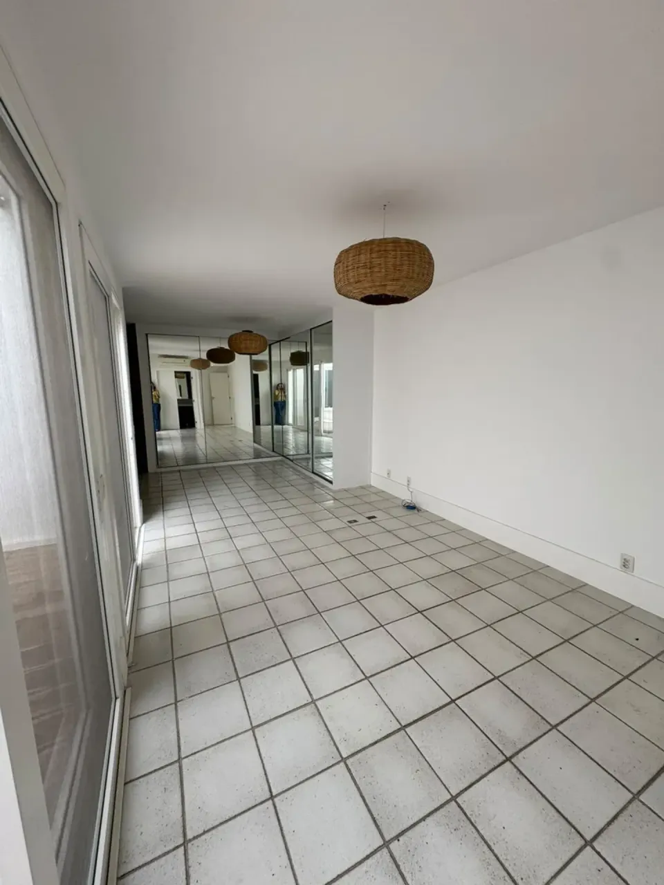 300 m² house with 4 bedrooms and a built-in balcony grill — photo 19