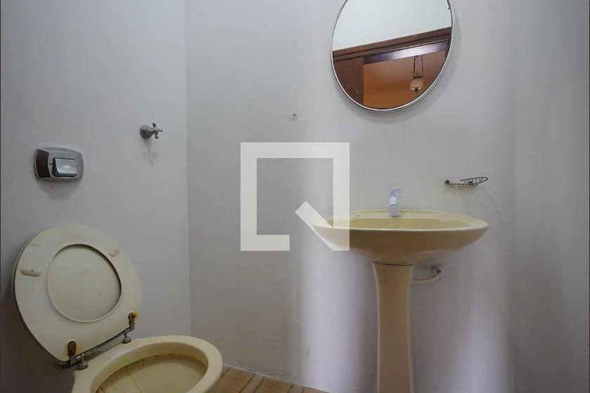 House with 7 bedrooms and 3 en-suites at 350 m² — photo 16