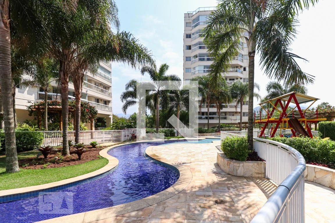 Apartment with 3 bedrooms, balcony and private BBQ — photo 44