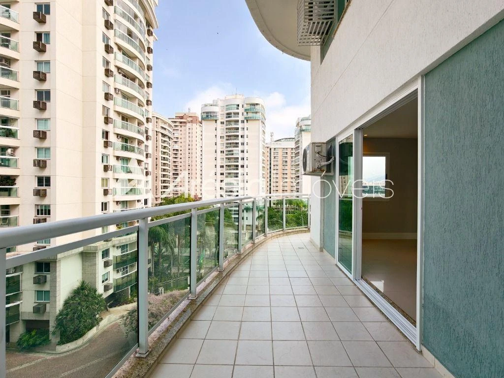 Apartamento com 3 dormitórios e varanda envidraçada — photo 10