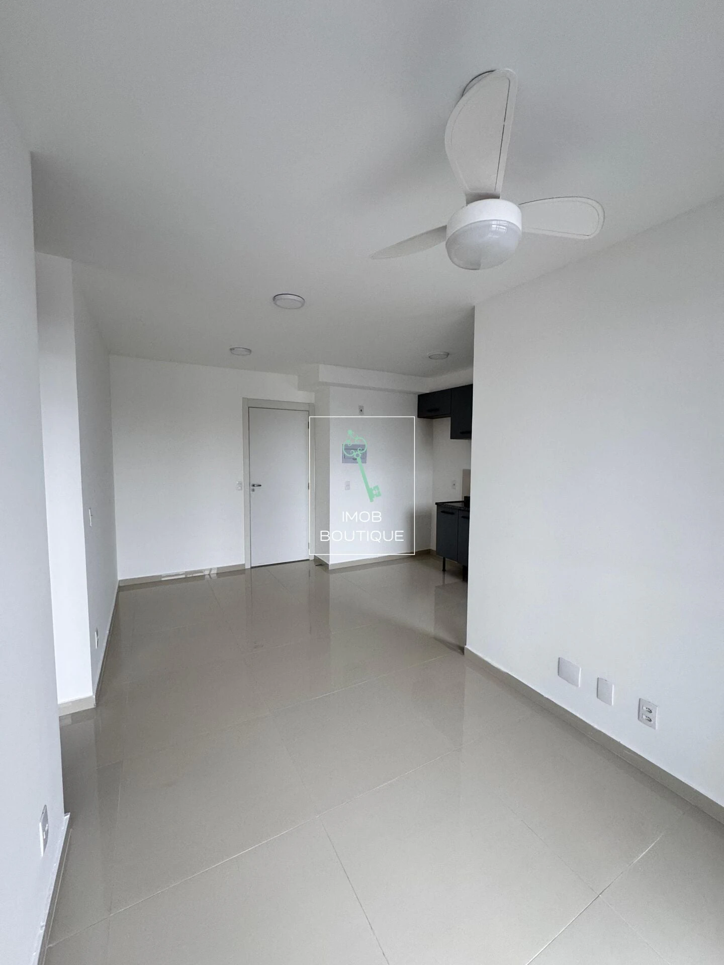 2-bedroom apartment with open-plan kitchen and 52 m² — photo 13