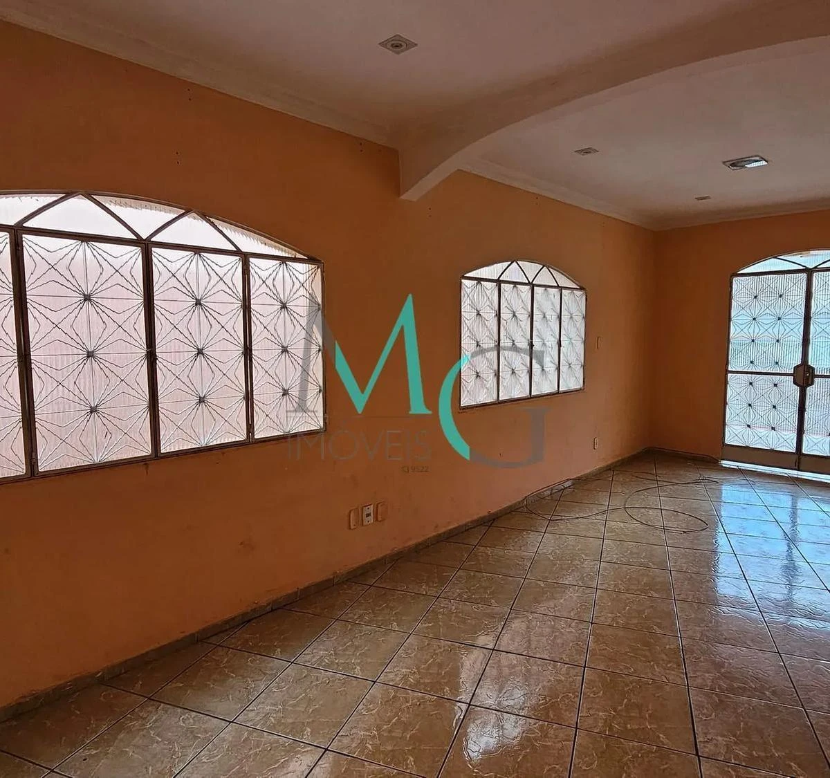 Two-bedroom house with balcony and 1 bathroom — photo 16