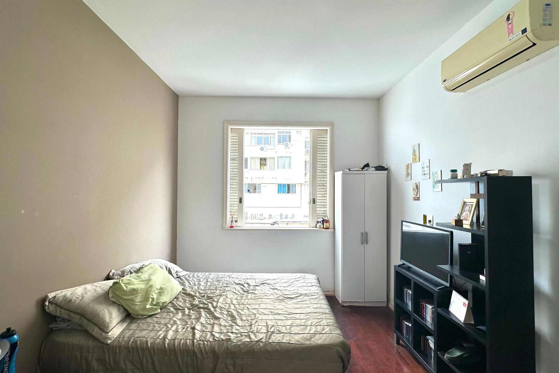 200 m² apartment with a washing machine and a home office — photo 5