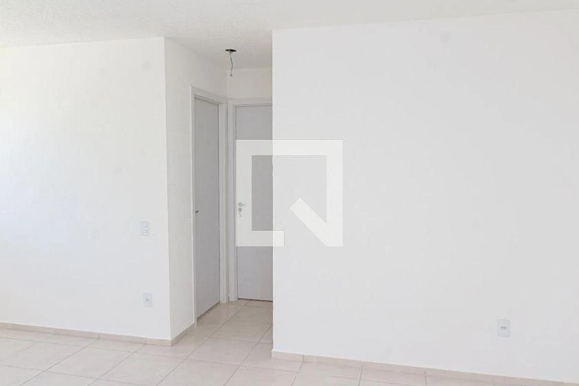 2-bedroom apartment in a building with a pool — photo 5