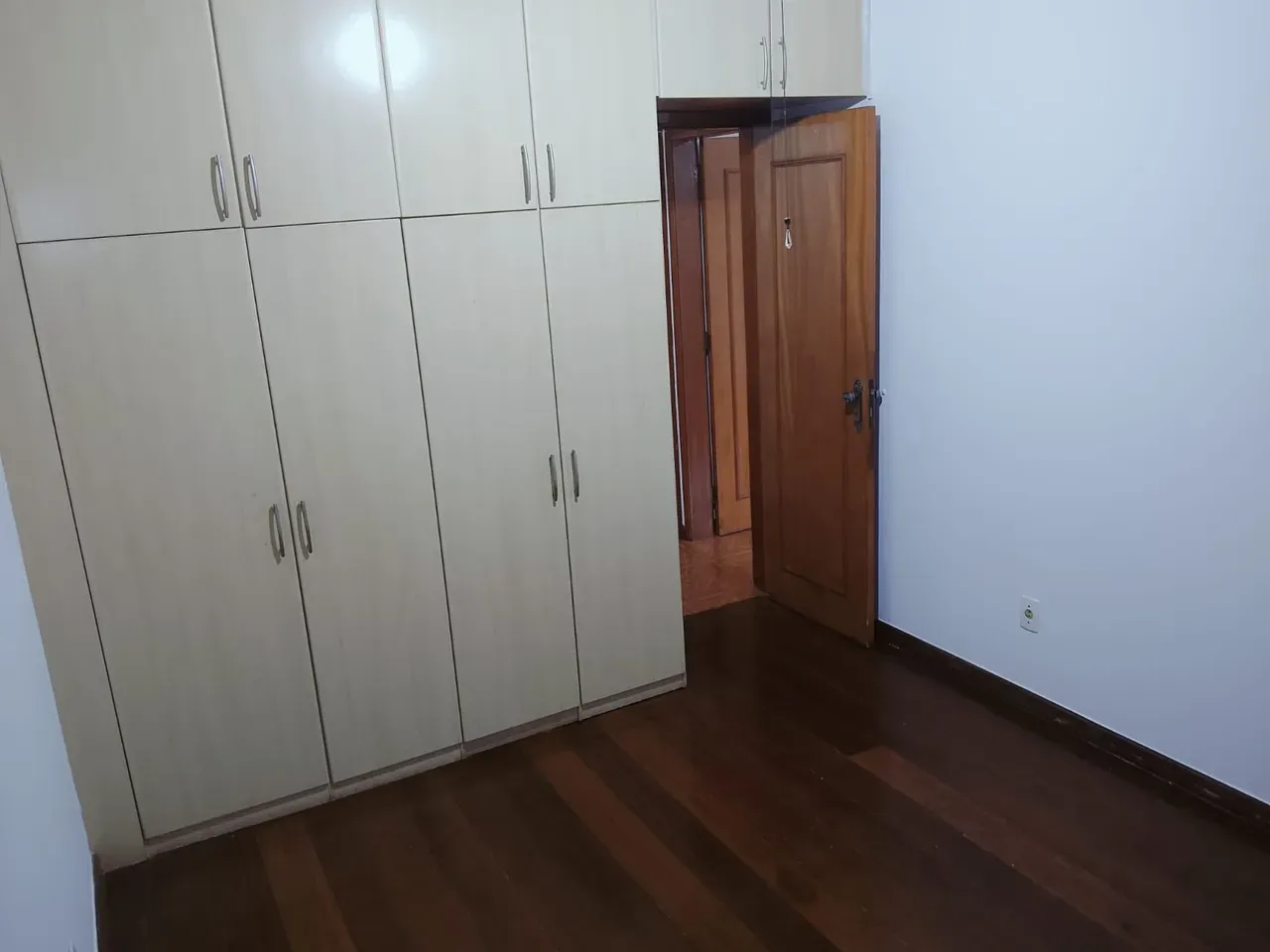 Rental apartment with 3 bedrooms, 3 baths and 140 m² — photo 18