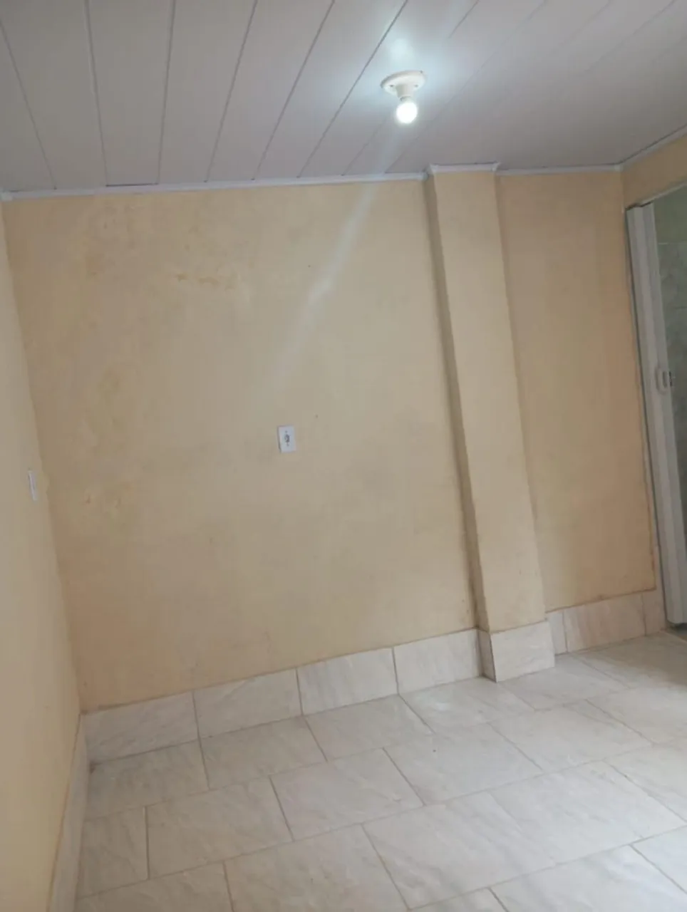 1-bedroom apartment with separate kitchen and parking — photo 5